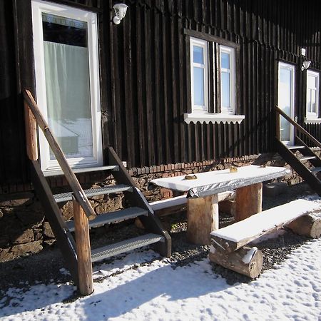 Ferienhaus Anno Dazumal, Wie Zu Oma'S Zeiten Apartment Klingenthal Luaran gambar