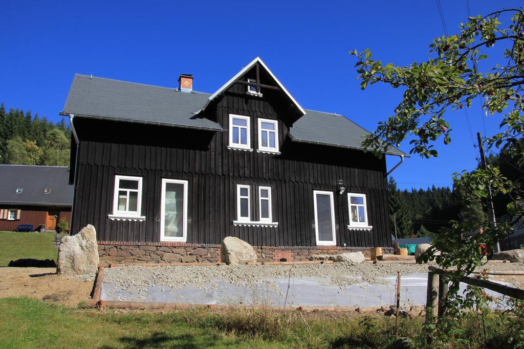 Ferienhaus Anno Dazumal, Wie Zu Oma'S Zeiten Apartment Klingenthal Bilik gambar